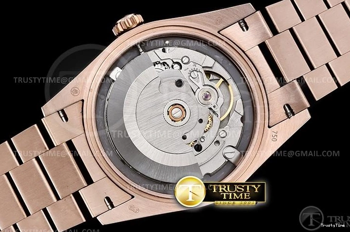 0419 RDD0219E – DayDate 36mm RelaxedFit 695